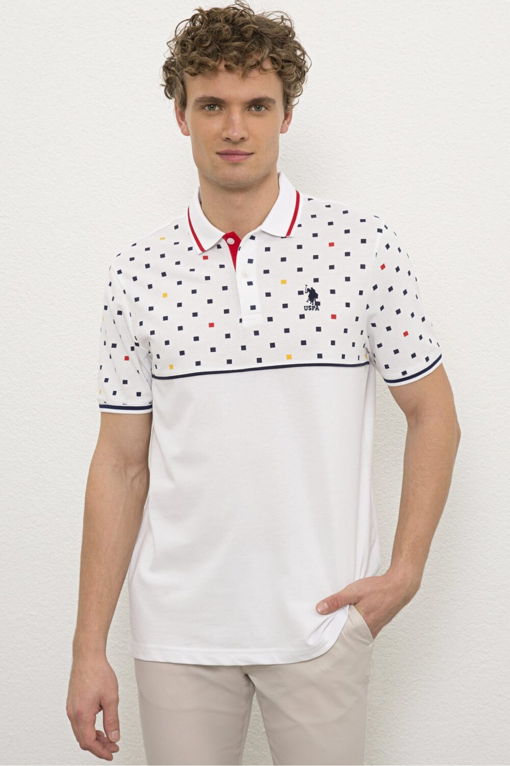 Lolida, فروش تیشرت مردانه سفید با کیفیت عالی و رنگ زیبا و طرح شیک و قیمت عمده ساخت برند US Polo Assn .