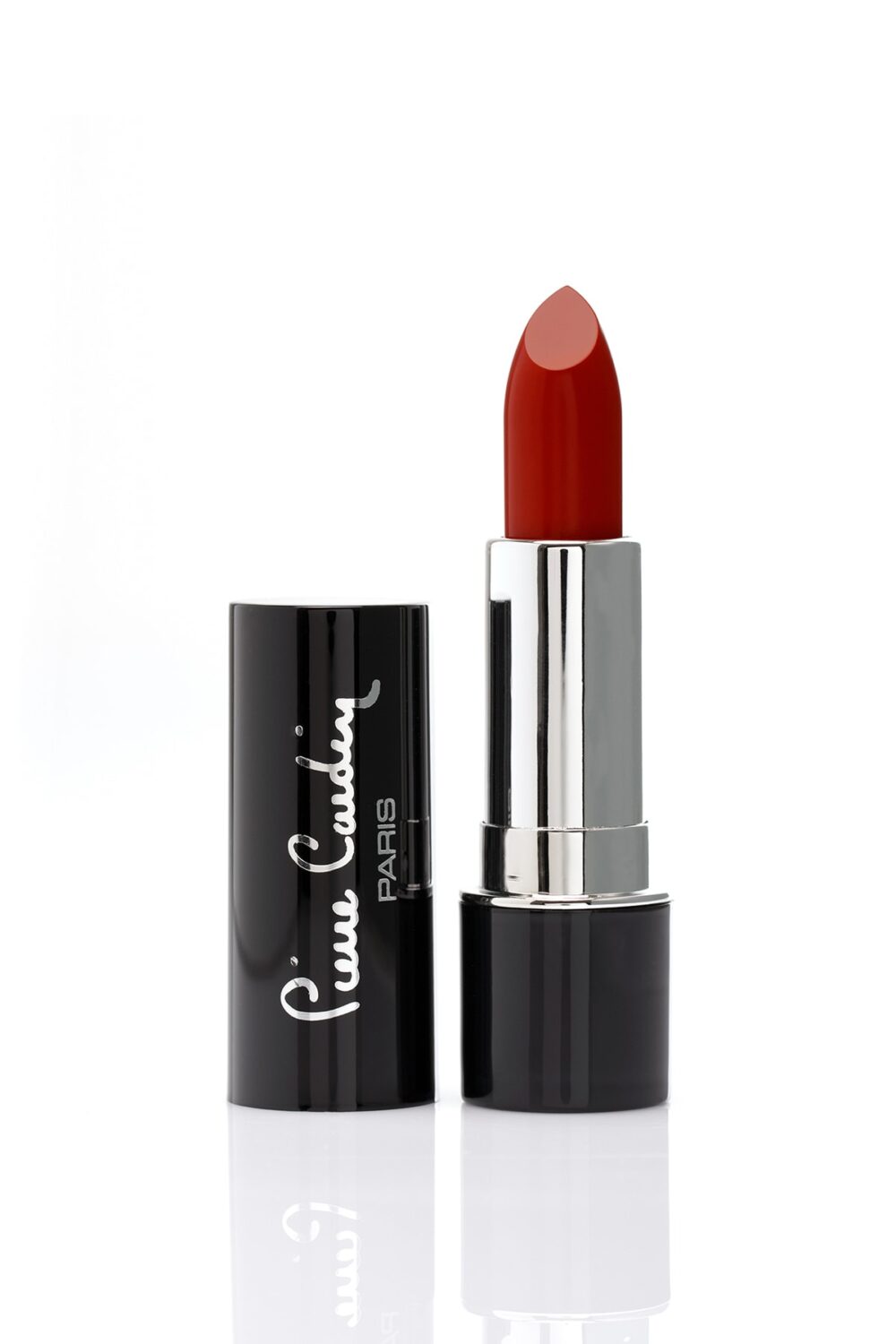 Lolida, فروش رژ لب قرمز مات با کیفیت عالی و رنگ زیبا و طرح شیک و قیمت عمده ساخت برند Pierre Cardin .