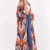 Lolida, فروش کیمونو ابریشم مصنوعی بلند طرح‎دار طراحی شده آبی نارنجی کمربند دار با کیفیت عالی و رنگ زیبا و طرح شیک و قیمت عمده ساخت برند Nunchi Look .
